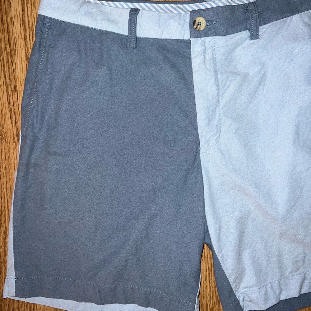 Southern Tide Shorts - Picture 2 of 5